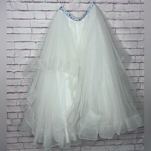 Alyce Paris Horsehair Trim Oversize Tulle Skirt with Embroidered Waist Size 14